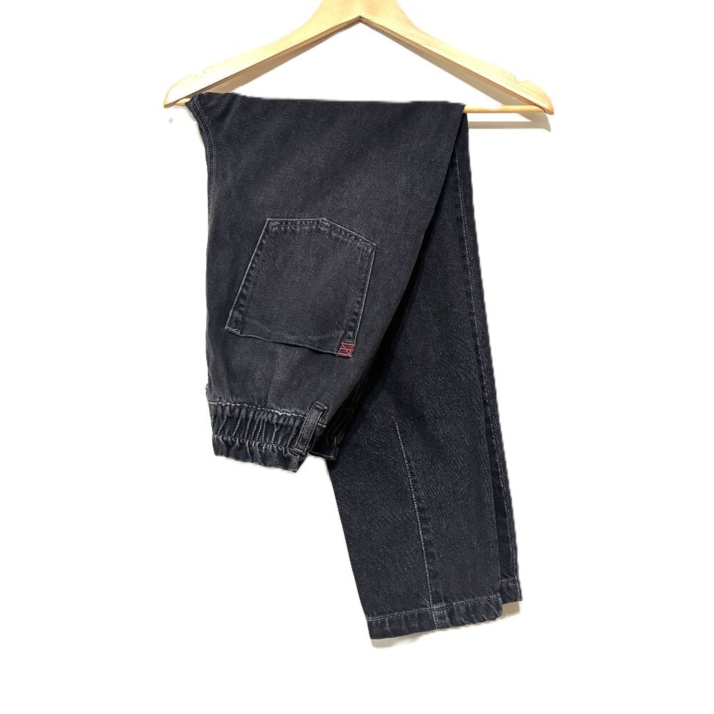 BDG Pull-On Mom Jeans, Size 25
